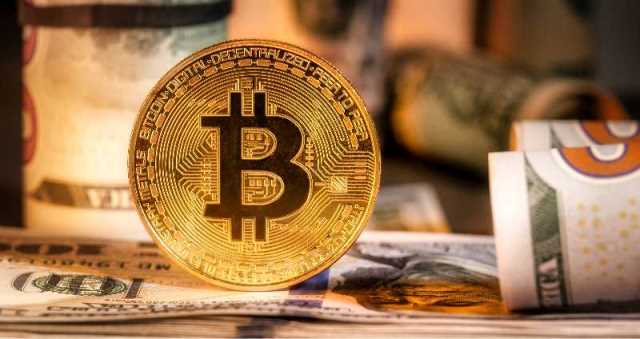 比特币怎么玩？不用卖也能赚钱吗？用比特币理财赚钱的三类玩法