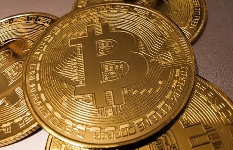 比特币回暖行情面临阻力，看涨陷阱正在形成，熊市进入中期阶段