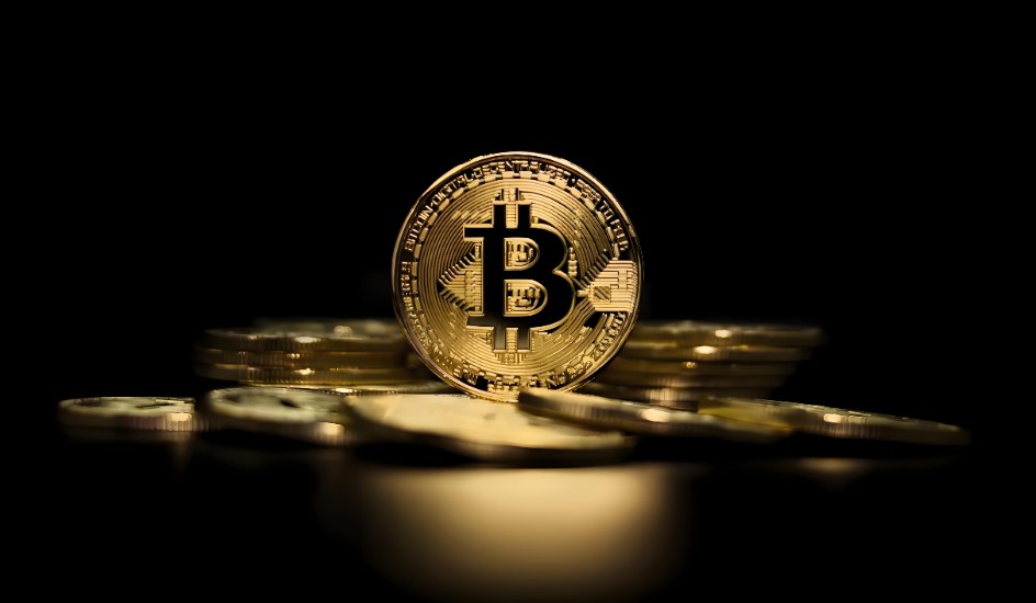 比特币现货和期货价格对比