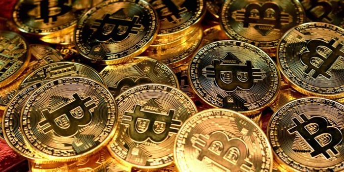 Coinbase Wallet（ Coinbase钱包）：合规清爽，交易所联动便捷