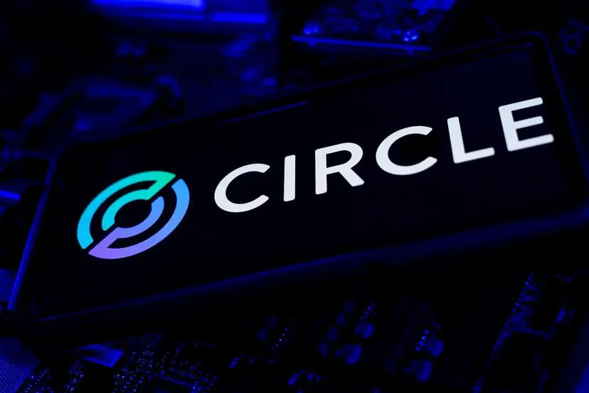 CLARITY法案草案引发恐慌：稳定币收益禁令致Circle股价重挫近20%