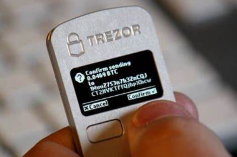 冷钱包推荐3：Trezor冷钱包