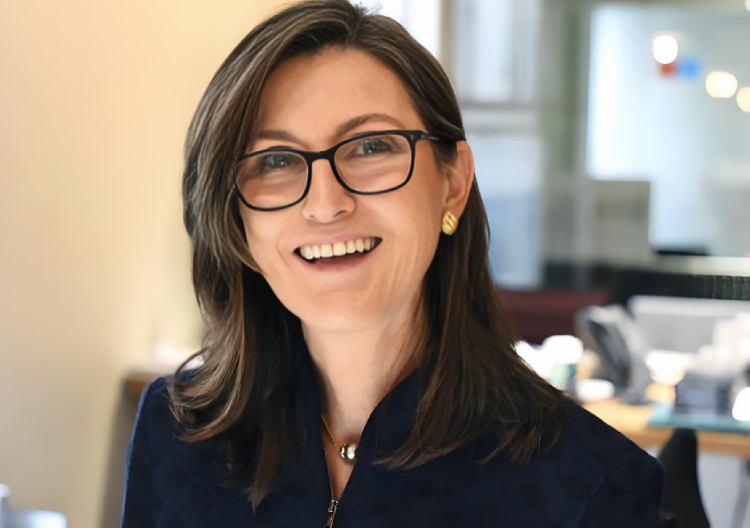 Cathie Wood旗下ARK风投基金实现代币化，最低500美元参与，打开链上私募股权新格局
