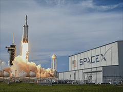 SpaceX豪掷80亿美元购频谱，剑指移动运营商重塑产业格局